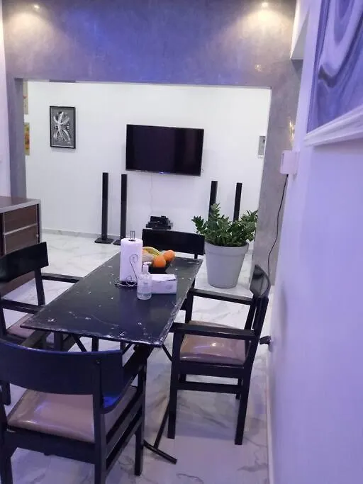 Lovely And Cosy 1 Bedroom Apartment Dakar