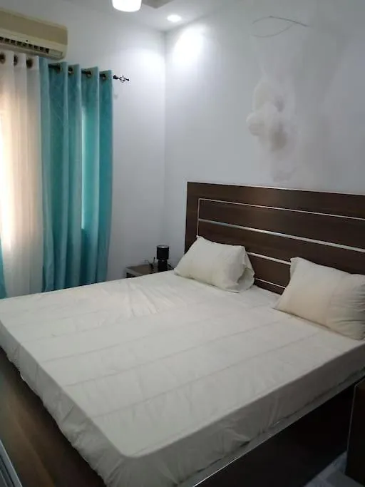 Lovely And Cosy 1 Bedroom Apartment Dakar